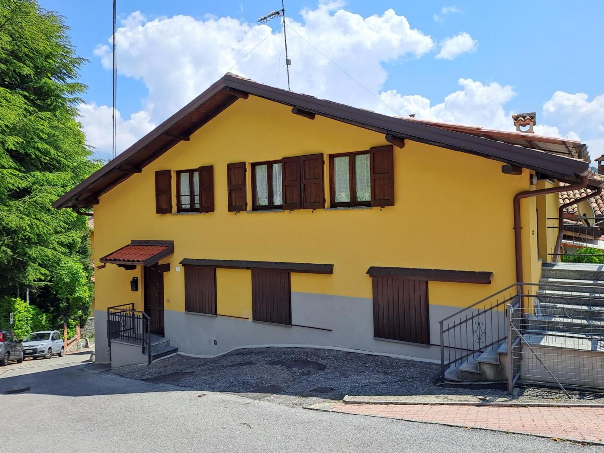 Mansardhouse Zona Bellagio Magreglio Exterior foto